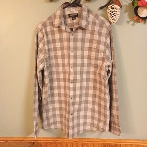 Men's  Claiborne Stretch Button Down Shirt.